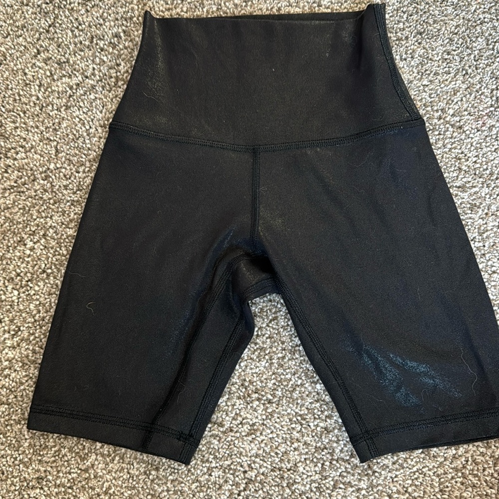 Lululemon biker shorts 6 inch